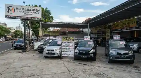 berbagai pilihan mobil bekas semarang di bawah 150 juta